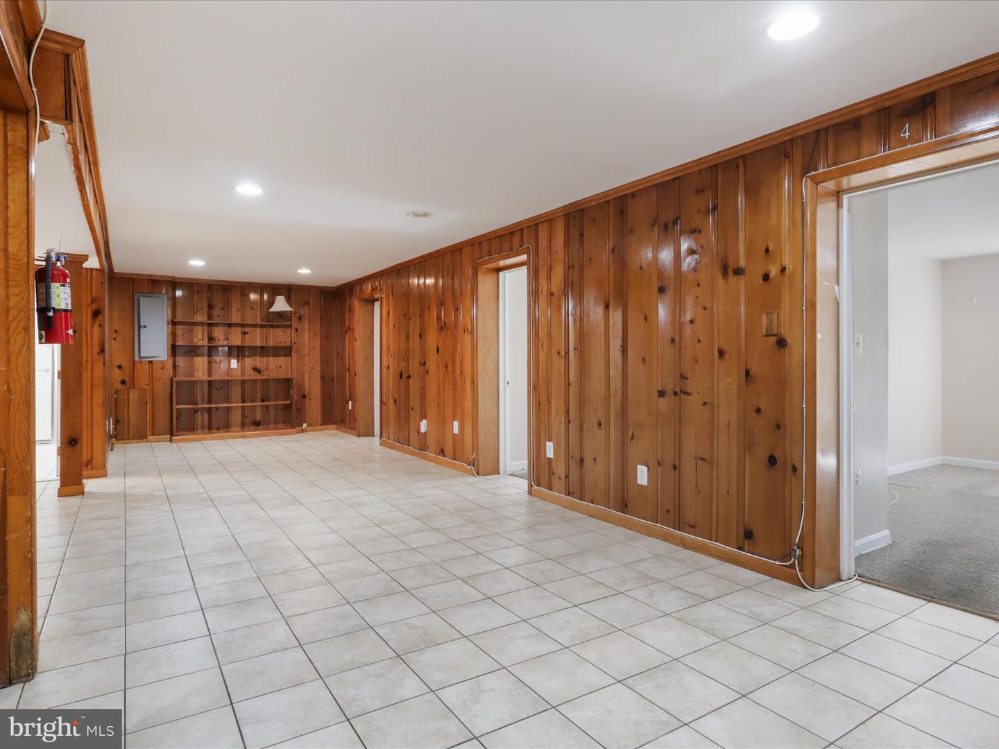5609 8TH PL N, ARLINGTON, Virginia 22205, 6 Bedrooms Bedrooms, ,3 BathroomsBathrooms,Residential,For sale,5609 8TH PL N,VAAR2056798 MLS # VAAR2056798