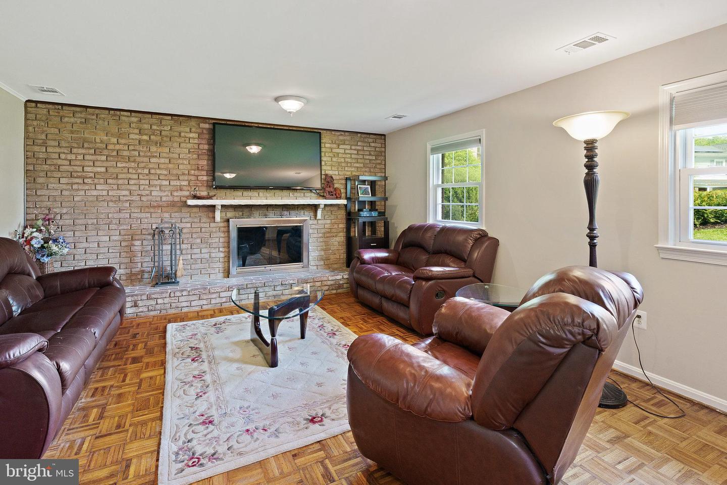 8610 WESTMEATH CT, SPRINGFIELD, Virginia 22152, 4 Bedrooms Bedrooms, ,3 BathroomsBathrooms,Residential,For sale,8610 WESTMEATH CT,VAFX2237662 MLS # VAFX2237662