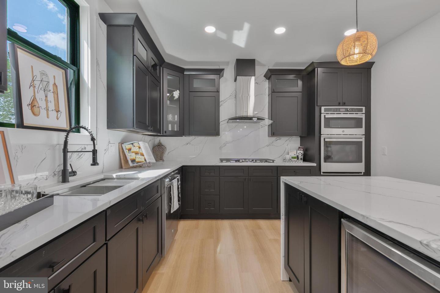 1904 JACKSON ST NE, WASHINGTON, District Of Columbia 20018, 5 Bedrooms Bedrooms, ,4 BathroomsBathrooms,Residential,For sale,1904 JACKSON ST NE,DCDC2198146 MLS # DCDC2198146