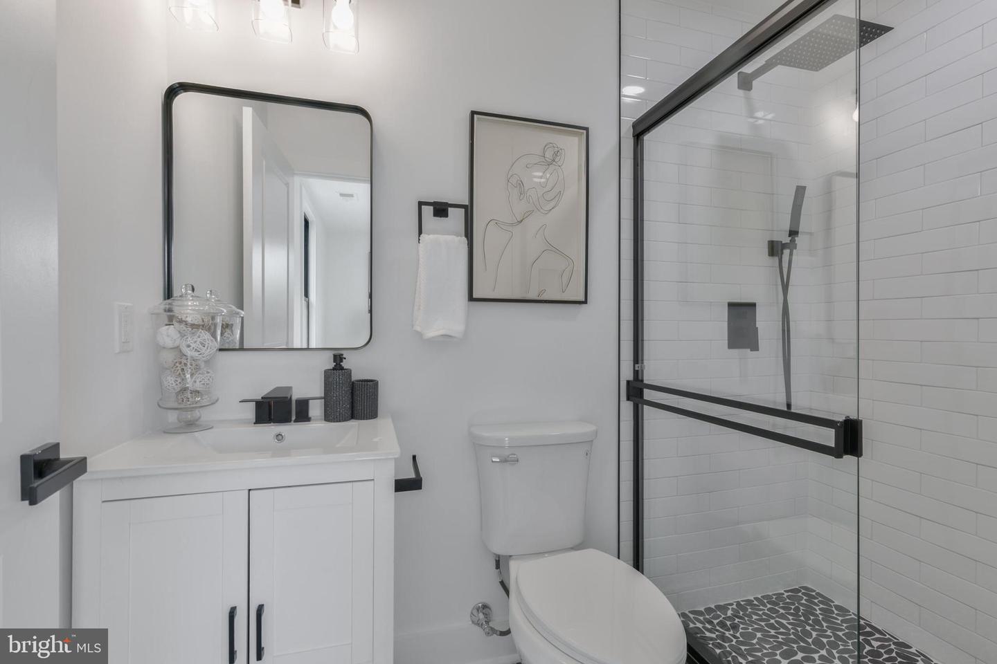 1904 JACKSON ST NE, WASHINGTON, District Of Columbia 20018, 5 Bedrooms Bedrooms, ,4 BathroomsBathrooms,Residential,For sale,1904 JACKSON ST NE,DCDC2198146 MLS # DCDC2198146