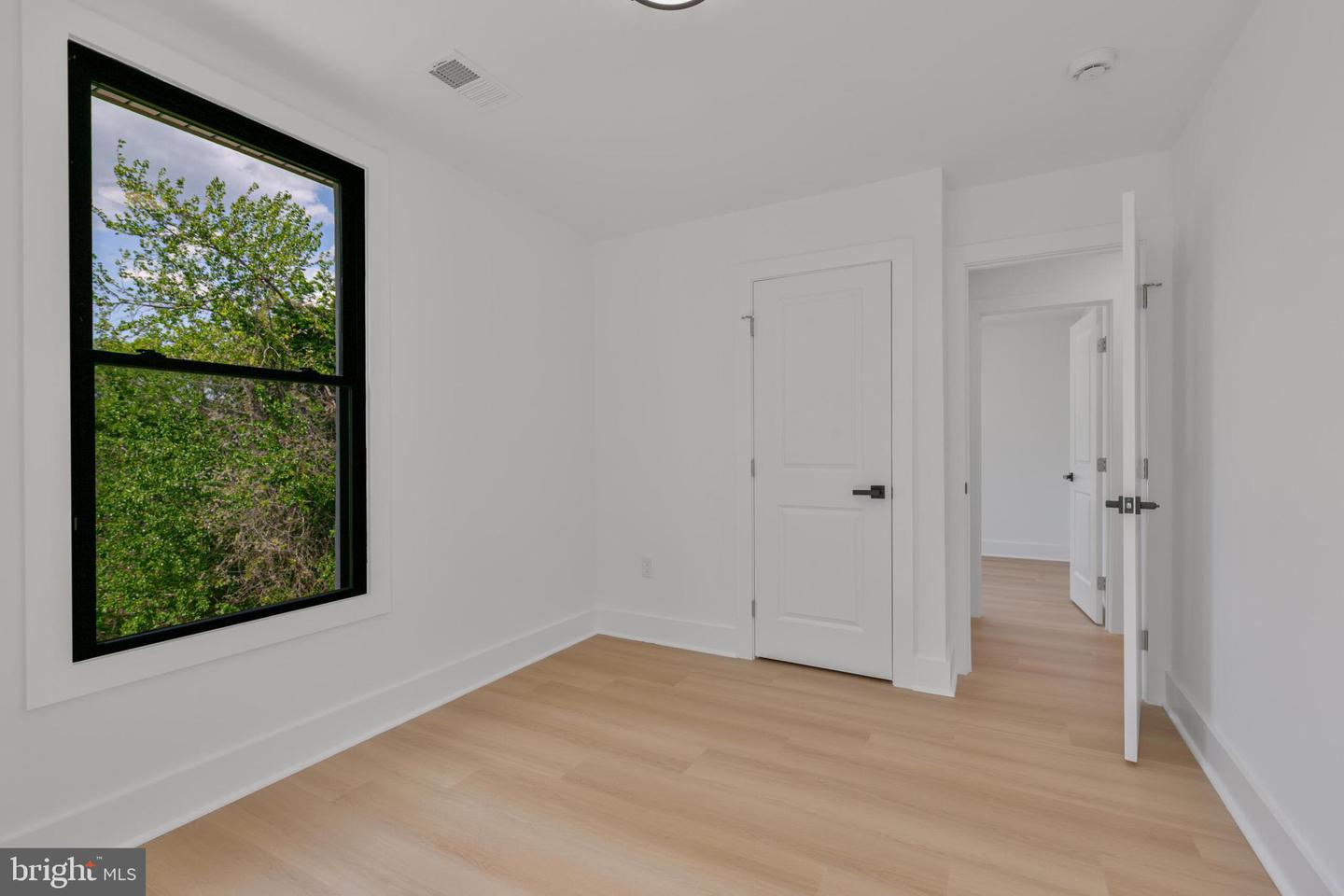 1904 JACKSON ST NE, WASHINGTON, District Of Columbia 20018, 5 Bedrooms Bedrooms, ,4 BathroomsBathrooms,Residential,For sale,1904 JACKSON ST NE,DCDC2198146 MLS # DCDC2198146