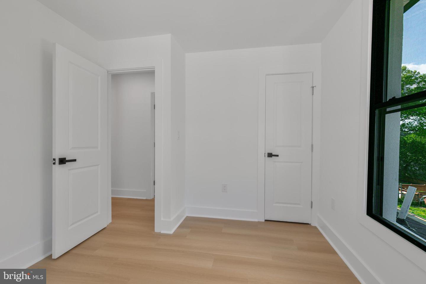 1904 JACKSON ST NE, WASHINGTON, District Of Columbia 20018, 5 Bedrooms Bedrooms, ,4 BathroomsBathrooms,Residential,For sale,1904 JACKSON ST NE,DCDC2198146 MLS # DCDC2198146