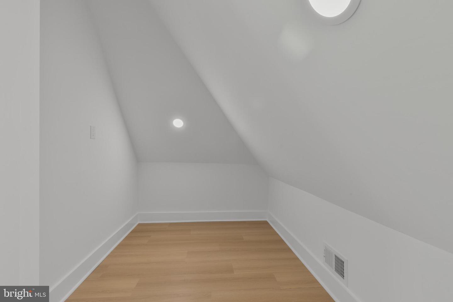 1904 JACKSON ST NE, WASHINGTON, District Of Columbia 20018, 5 Bedrooms Bedrooms, ,4 BathroomsBathrooms,Residential,For sale,1904 JACKSON ST NE,DCDC2198146 MLS # DCDC2198146