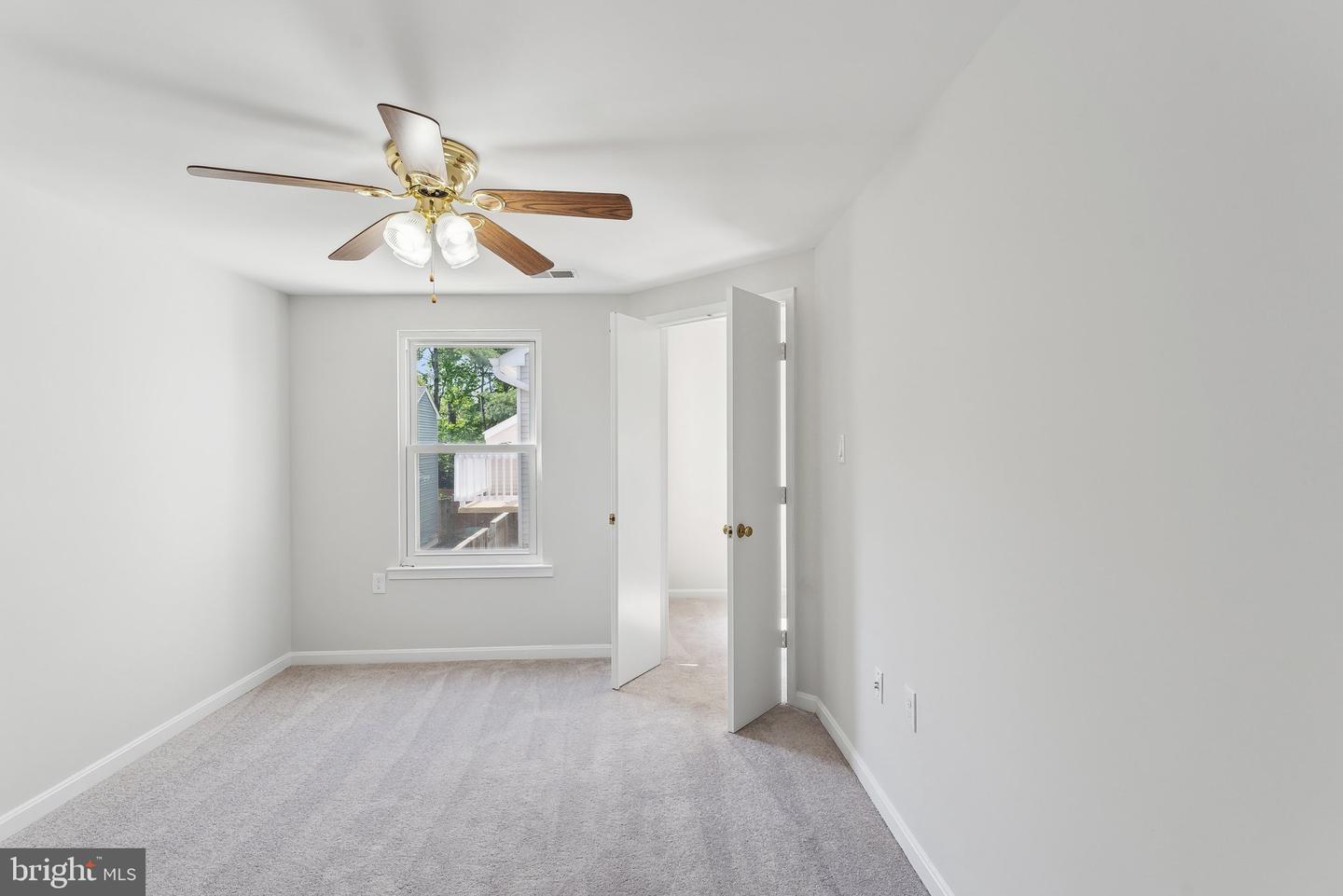 4411 PEMBROOK VILLAGE DR #101, ALEXANDRIA, Virginia 22309, 3 Bedrooms Bedrooms, ,2 BathroomsBathrooms,Residential,For sale,4411 PEMBROOK VILLAGE DR #101,VAFX2237664 MLS # VAFX2237664