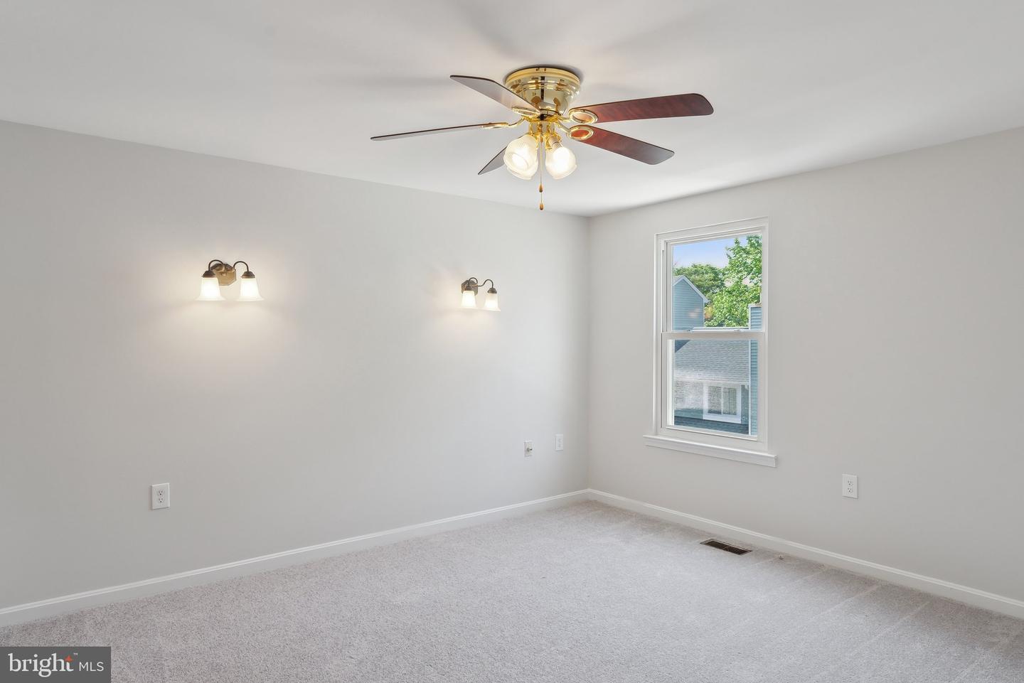 4411 PEMBROOK VILLAGE DR #101, ALEXANDRIA, Virginia 22309, 3 Bedrooms Bedrooms, ,2 BathroomsBathrooms,Residential,For sale,4411 PEMBROOK VILLAGE DR #101,VAFX2237664 MLS # VAFX2237664
