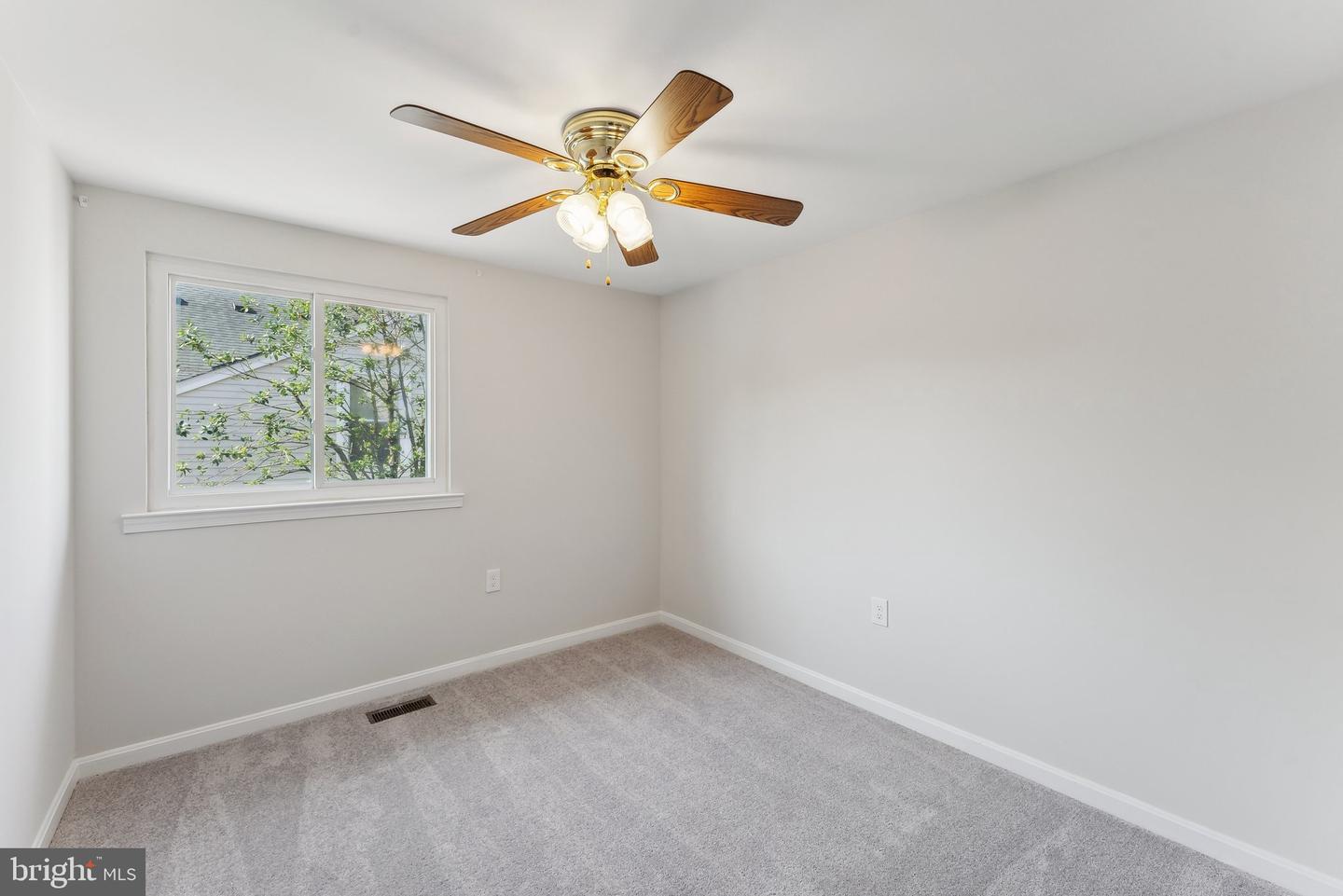 4411 PEMBROOK VILLAGE DR #101, ALEXANDRIA, Virginia 22309, 3 Bedrooms Bedrooms, ,2 BathroomsBathrooms,Residential,For sale,4411 PEMBROOK VILLAGE DR #101,VAFX2237664 MLS # VAFX2237664