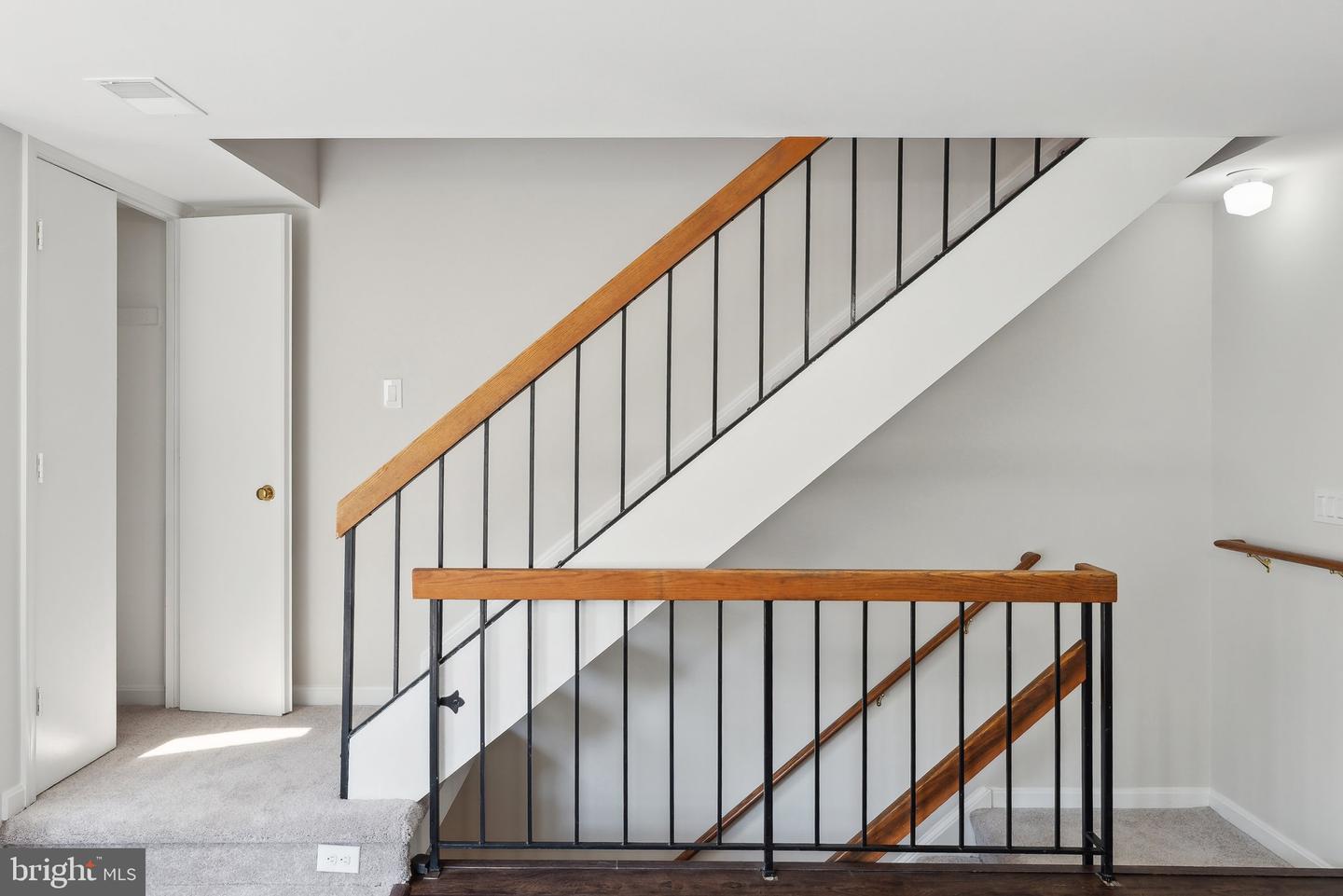 4411 PEMBROOK VILLAGE DR #101, ALEXANDRIA, Virginia 22309, 3 Bedrooms Bedrooms, ,2 BathroomsBathrooms,Residential,For sale,4411 PEMBROOK VILLAGE DR #101,VAFX2237664 MLS # VAFX2237664