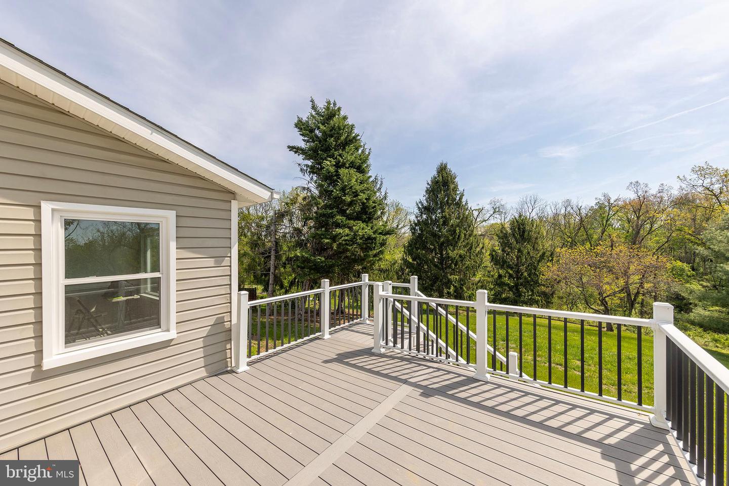 405 SPRING HOLLOW RD, WOODSTOCK, Virginia 22664, 4 Bedrooms Bedrooms, ,4 BathroomsBathrooms,Residential,For sale,405 SPRING HOLLOW RD,VASH2011300 MLS # VASH2011300