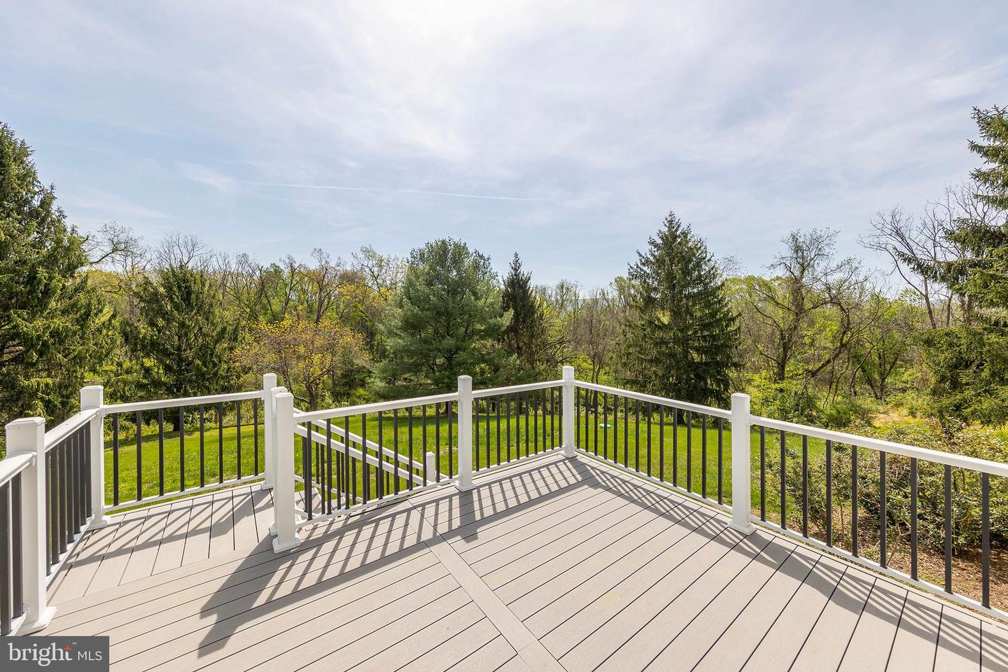 405 SPRING HOLLOW RD, WOODSTOCK, Virginia 22664, 4 Bedrooms Bedrooms, ,4 BathroomsBathrooms,Residential,For sale,405 SPRING HOLLOW RD,VASH2011300 MLS # VASH2011300