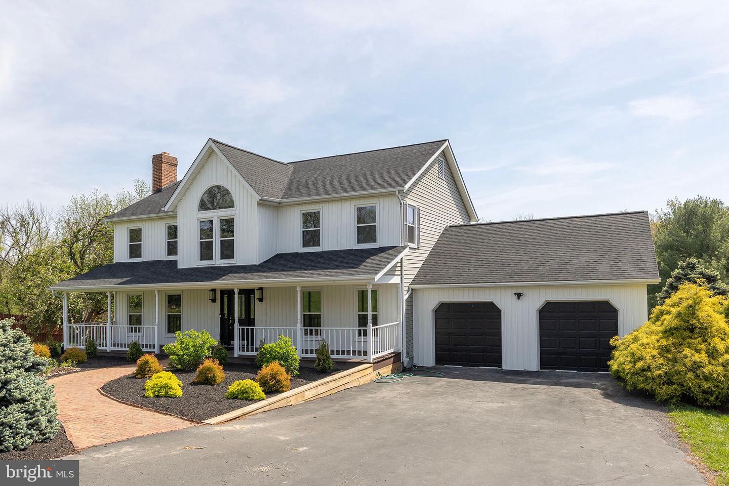 405 SPRING HOLLOW RD, WOODSTOCK, Virginia 22664, 4 Bedrooms Bedrooms, ,4 BathroomsBathrooms,Residential,For sale,405 SPRING HOLLOW RD,VASH2011300 MLS # VASH2011300