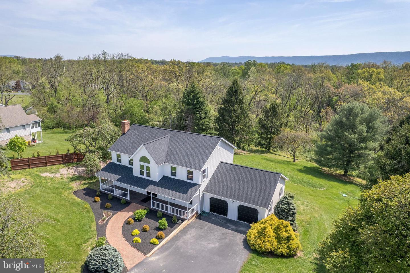 405 SPRING HOLLOW RD, WOODSTOCK, Virginia 22664, 4 Bedrooms Bedrooms, ,4 BathroomsBathrooms,Residential,For sale,405 SPRING HOLLOW RD,VASH2011300 MLS # VASH2011300