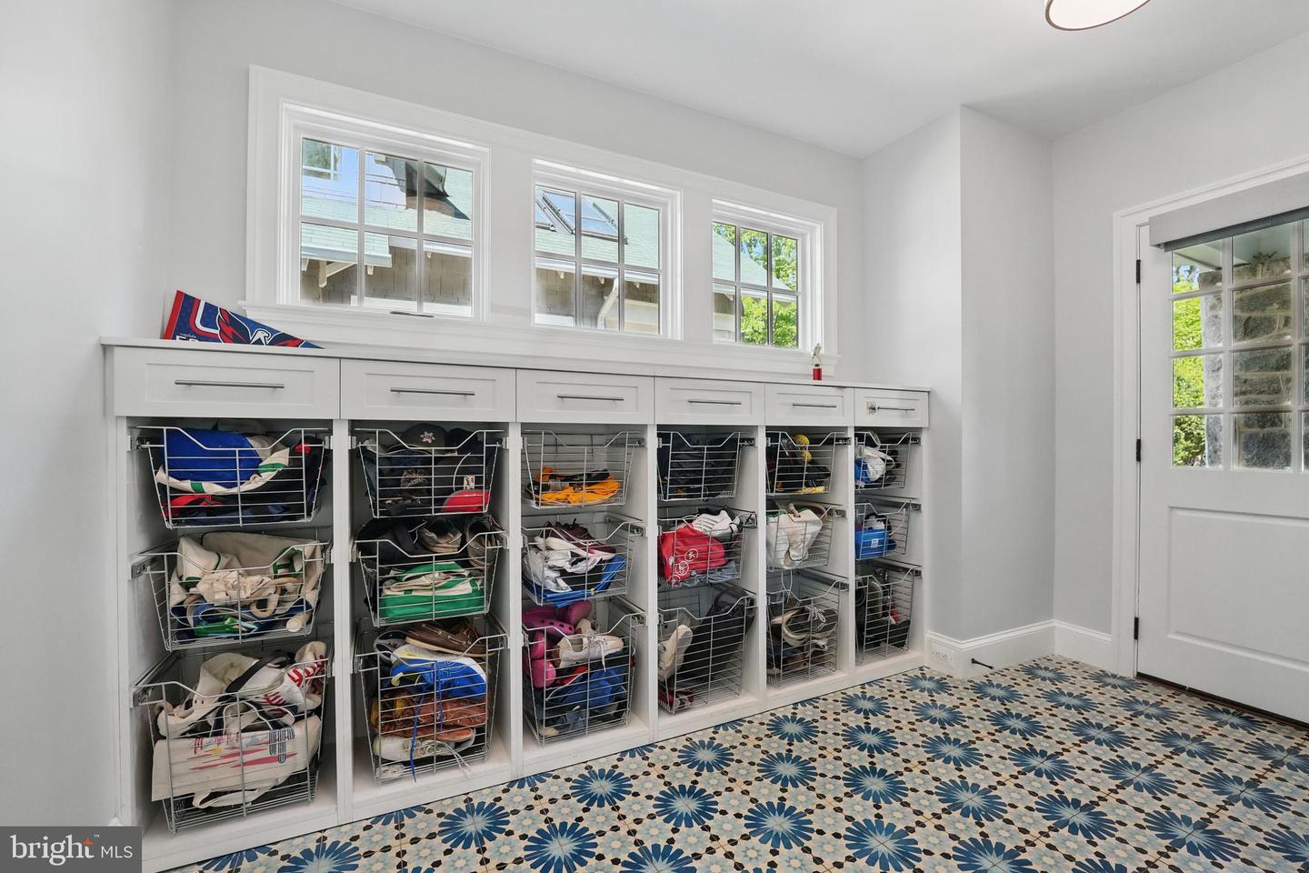 3212 OLIVER ST NW, WASHINGTON, District Of Columbia 20015, 6 Bedrooms Bedrooms, ,5 BathroomsBathrooms,Residential,For sale,3212 OLIVER ST NW,DCDC2198108 MLS # DCDC2198108