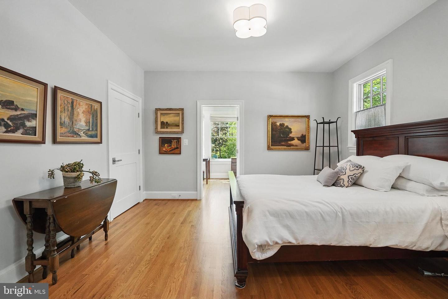 3212 OLIVER ST NW, WASHINGTON, District Of Columbia 20015, 6 Bedrooms Bedrooms, ,5 BathroomsBathrooms,Residential,For sale,3212 OLIVER ST NW,DCDC2198108 MLS # DCDC2198108