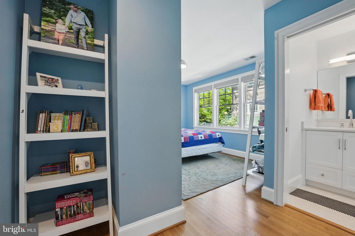 3212 OLIVER ST NW, WASHINGTON, District Of Columbia 20015, 6 Bedrooms Bedrooms, ,5 BathroomsBathrooms,Residential,For sale,3212 OLIVER ST NW,DCDC2198108 MLS # DCDC2198108