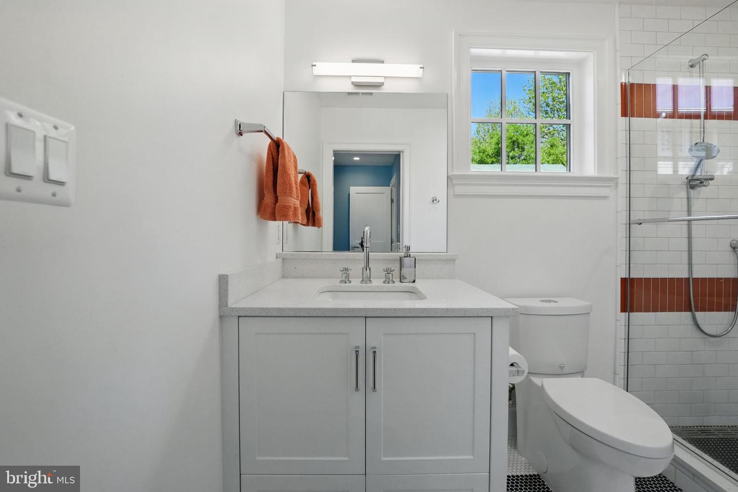 3212 OLIVER ST NW, WASHINGTON, District Of Columbia 20015, 6 Bedrooms Bedrooms, ,5 BathroomsBathrooms,Residential,For sale,3212 OLIVER ST NW,DCDC2198108 MLS # DCDC2198108