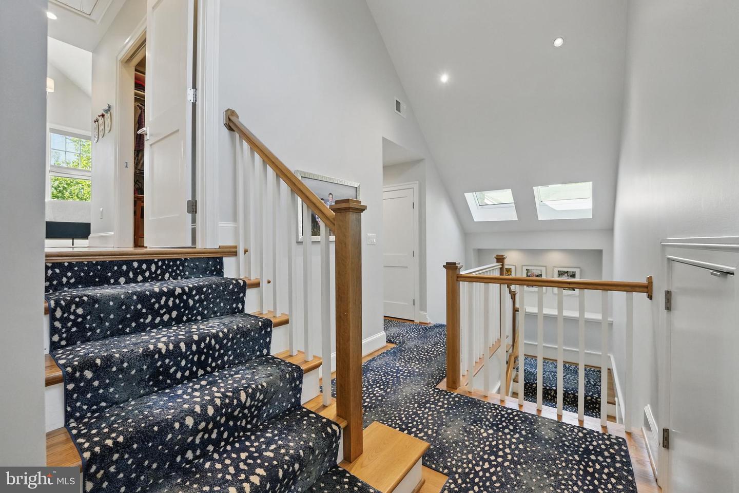 3212 OLIVER ST NW, WASHINGTON, District Of Columbia 20015, 6 Bedrooms Bedrooms, ,5 BathroomsBathrooms,Residential,For sale,3212 OLIVER ST NW,DCDC2198108 MLS # DCDC2198108
