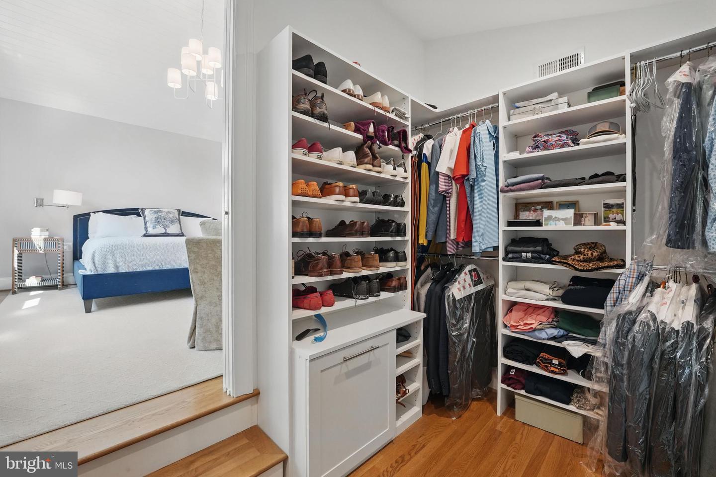 3212 OLIVER ST NW, WASHINGTON, District Of Columbia 20015, 6 Bedrooms Bedrooms, ,5 BathroomsBathrooms,Residential,For sale,3212 OLIVER ST NW,DCDC2198108 MLS # DCDC2198108