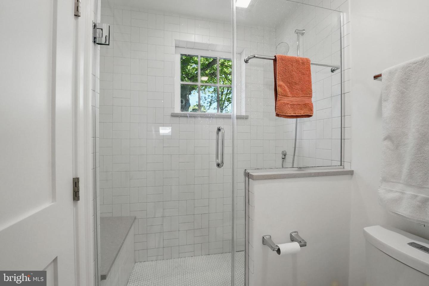 3212 OLIVER ST NW, WASHINGTON, District Of Columbia 20015, 6 Bedrooms Bedrooms, ,5 BathroomsBathrooms,Residential,For sale,3212 OLIVER ST NW,DCDC2198108 MLS # DCDC2198108