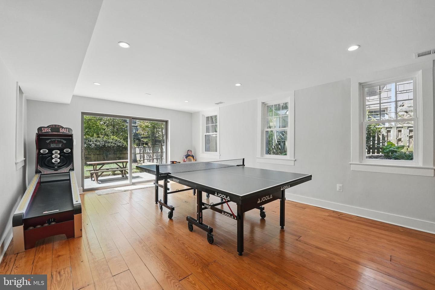 3212 OLIVER ST NW, WASHINGTON, District Of Columbia 20015, 6 Bedrooms Bedrooms, ,5 BathroomsBathrooms,Residential,For sale,3212 OLIVER ST NW,DCDC2198108 MLS # DCDC2198108