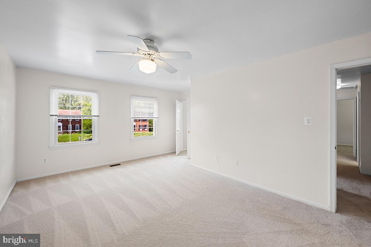 14523 WILLIAM CARR LN, CENTREVILLE, Virginia 20120, 4 Bedrooms Bedrooms, ,2 BathroomsBathrooms,Residential,For sale,14523 WILLIAM CARR LN,VAFX2237618 MLS # VAFX2237618
