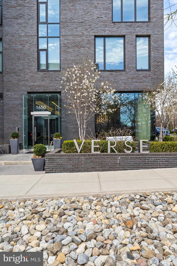 1650 SILVER HILL DR #1706, MCLEAN, Virginia 22102, 2 Bedrooms Bedrooms, ,2 BathroomsBathrooms,Residential,For sale,1650 SILVER HILL DR #1706,VAFX2237672 MLS # VAFX2237672