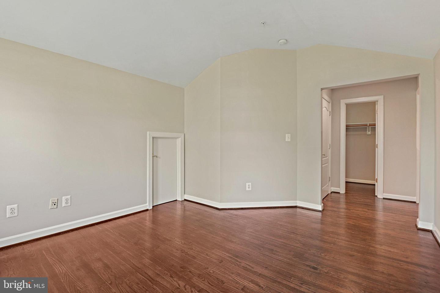 7752 LEGERE CT, MCLEAN, Virginia 22102, 4 Bedrooms Bedrooms, ,4 BathroomsBathrooms,Residential,For sale,7752 LEGERE CT,VAFX2237814 MLS # VAFX2237814