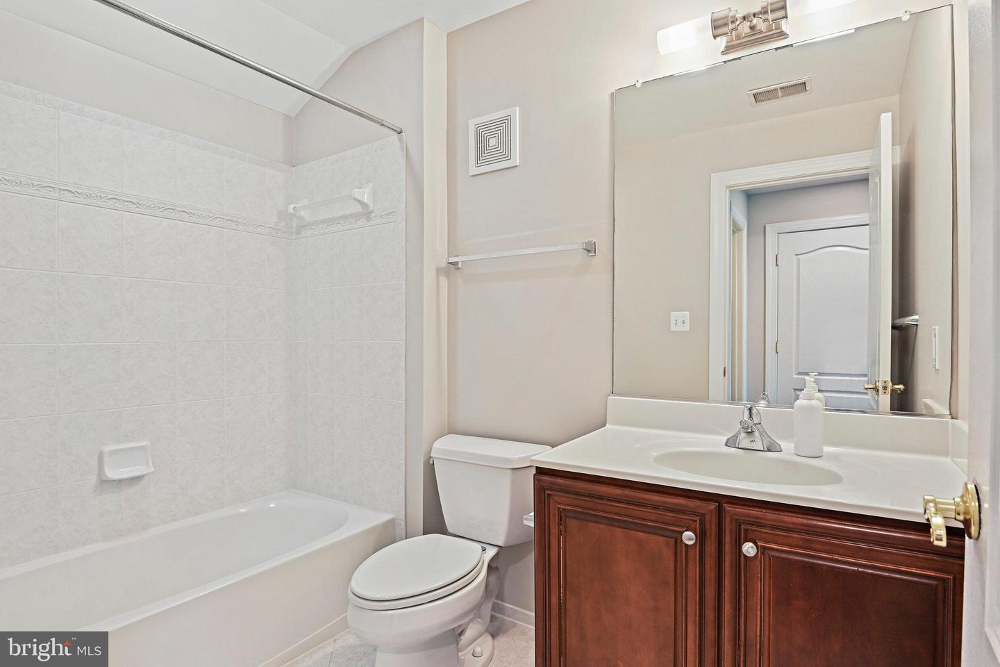 7752 LEGERE CT, MCLEAN, Virginia 22102, 4 Bedrooms Bedrooms, ,4 BathroomsBathrooms,Residential,For sale,7752 LEGERE CT,VAFX2237814 MLS # VAFX2237814
