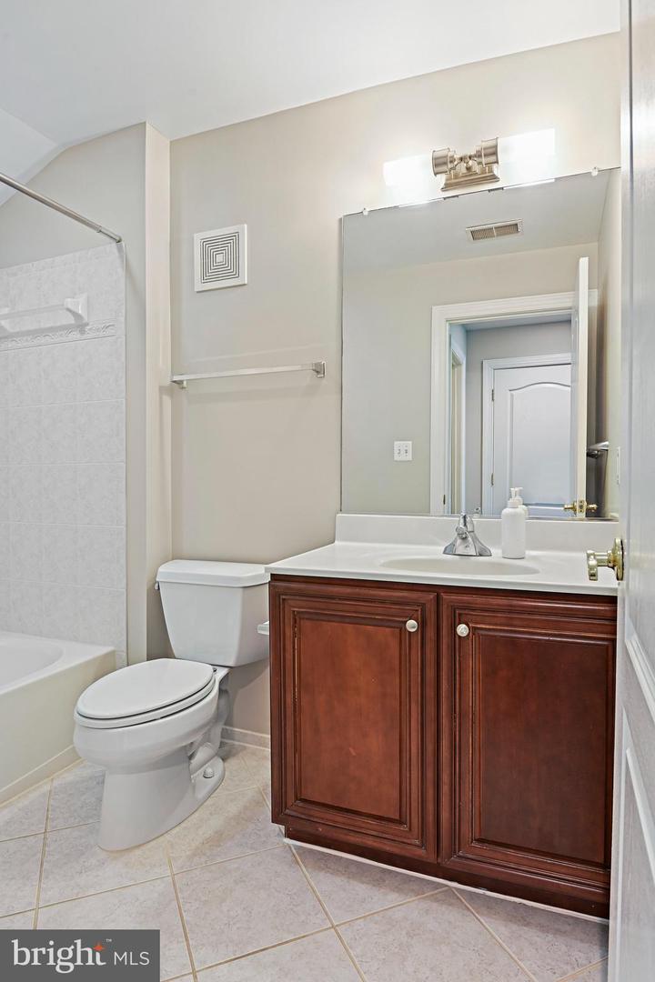 7752 LEGERE CT, MCLEAN, Virginia 22102, 4 Bedrooms Bedrooms, ,4 BathroomsBathrooms,Residential,For sale,7752 LEGERE CT,VAFX2237814 MLS # VAFX2237814