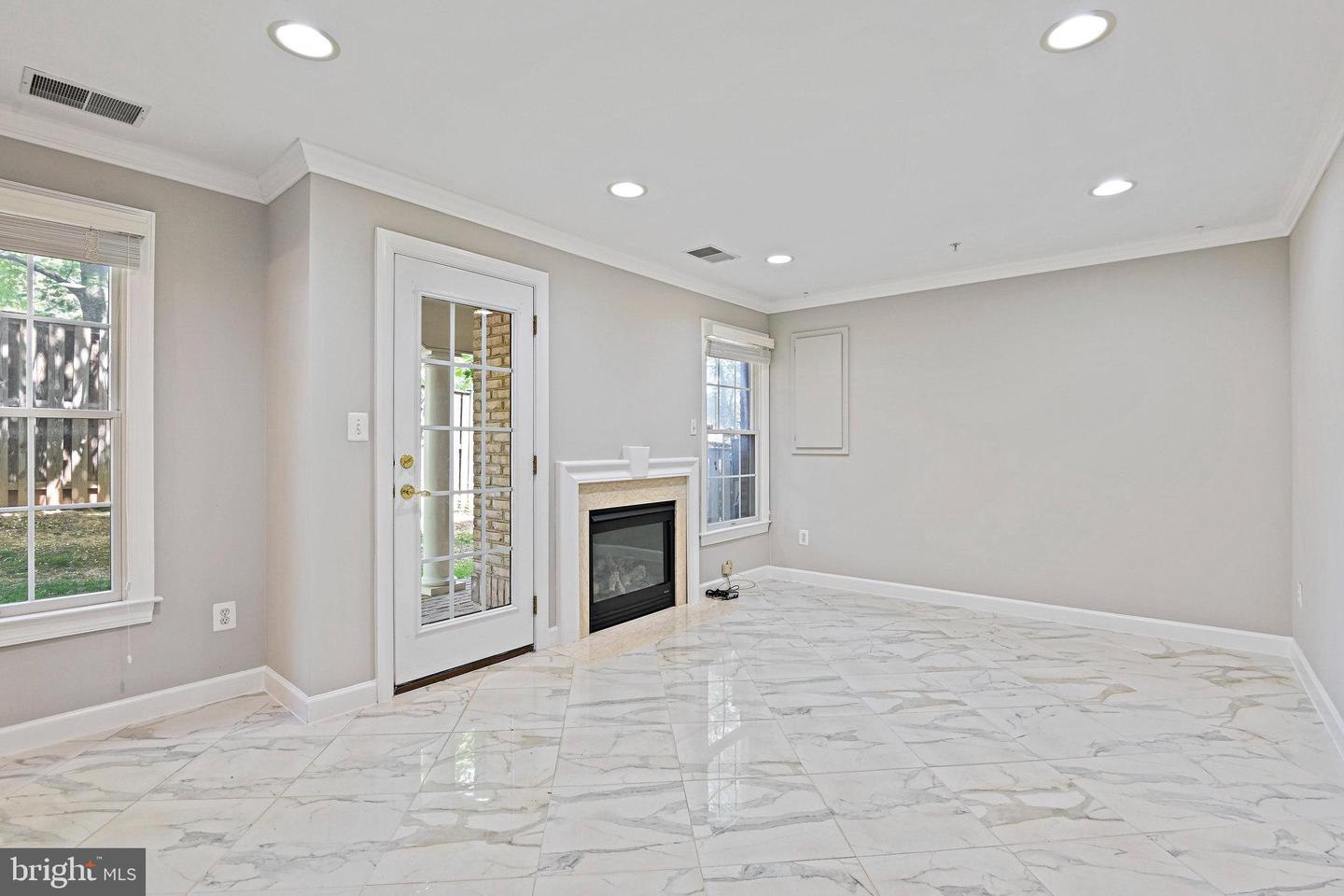 7752 LEGERE CT, MCLEAN, Virginia 22102, 4 Bedrooms Bedrooms, ,4 BathroomsBathrooms,Residential,For sale,7752 LEGERE CT,VAFX2237814 MLS # VAFX2237814