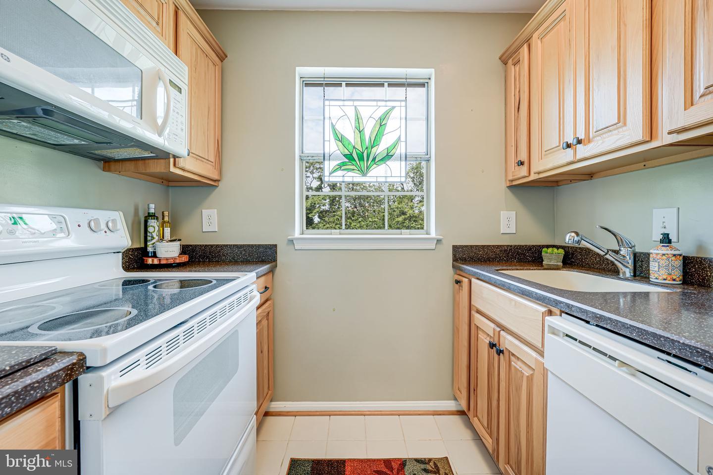 517 BASHFORD LN #5, ALEXANDRIA, Virginia 22314, 1 Bedroom Bedrooms, ,1 BathroomBathrooms,Residential,For sale,517 BASHFORD LN #5,VAAX2044768 MLS # VAAX2044768