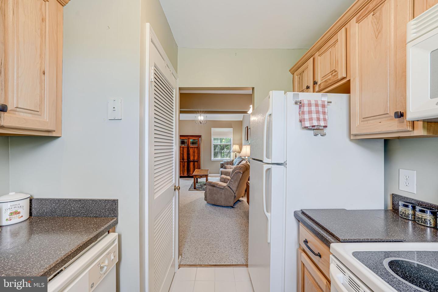 517 BASHFORD LN #5, ALEXANDRIA, Virginia 22314, 1 Bedroom Bedrooms, ,1 BathroomBathrooms,Residential,For sale,517 BASHFORD LN #5,VAAX2044768 MLS # VAAX2044768