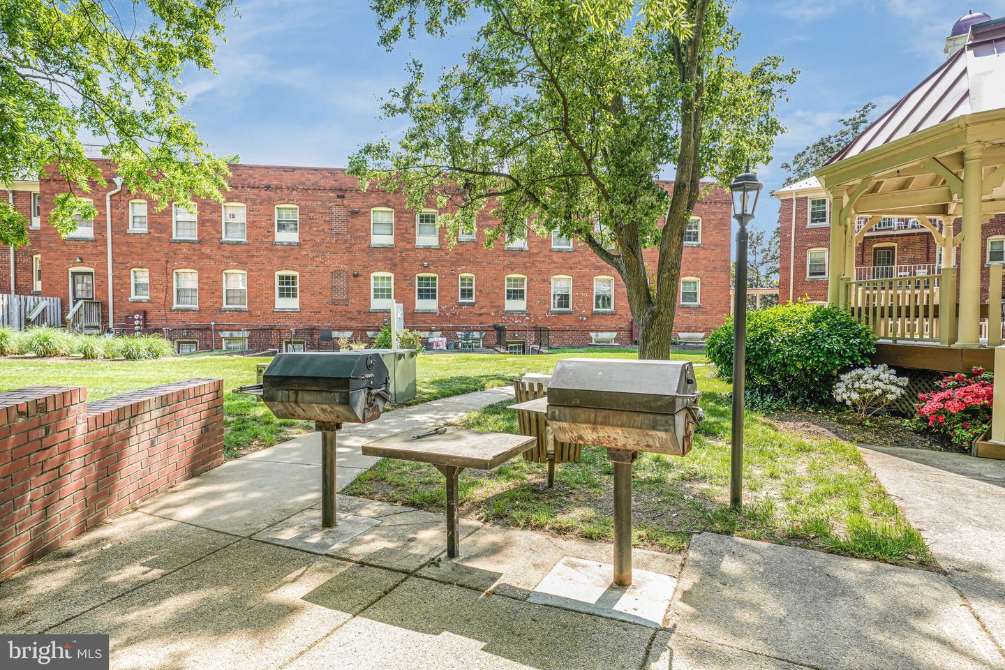 517 BASHFORD LN #5, ALEXANDRIA, Virginia 22314, 1 Bedroom Bedrooms, ,1 BathroomBathrooms,Residential,For sale,517 BASHFORD LN #5,VAAX2044768 MLS # VAAX2044768