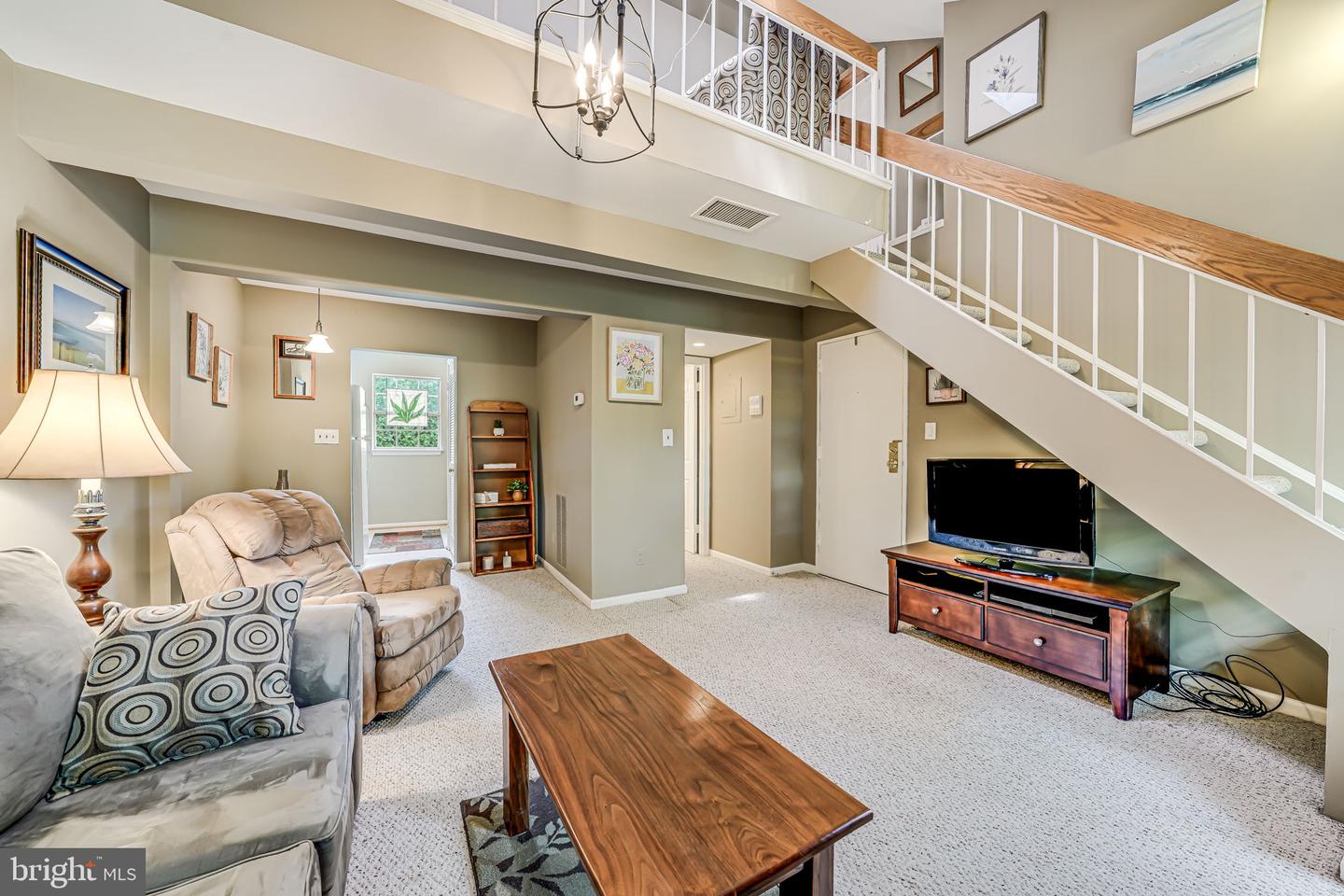 517 BASHFORD LN #5, ALEXANDRIA, Virginia 22314, 1 Bedroom Bedrooms, ,1 BathroomBathrooms,Residential,For sale,517 BASHFORD LN #5,VAAX2044768 MLS # VAAX2044768