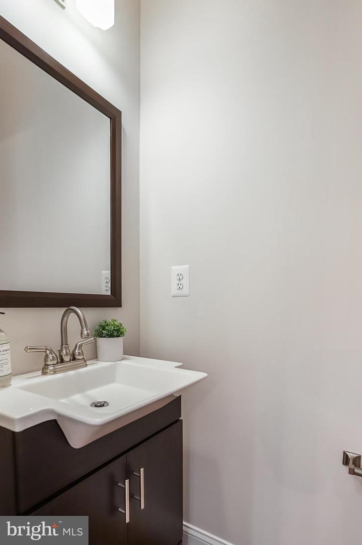 418 CRITTENDEN ST NW, WASHINGTON, District Of Columbia 20011, 4 Bedrooms Bedrooms, ,3 BathroomsBathrooms,Residential,For sale,418 CRITTENDEN ST NW,DCDC2198188 MLS # DCDC2198188