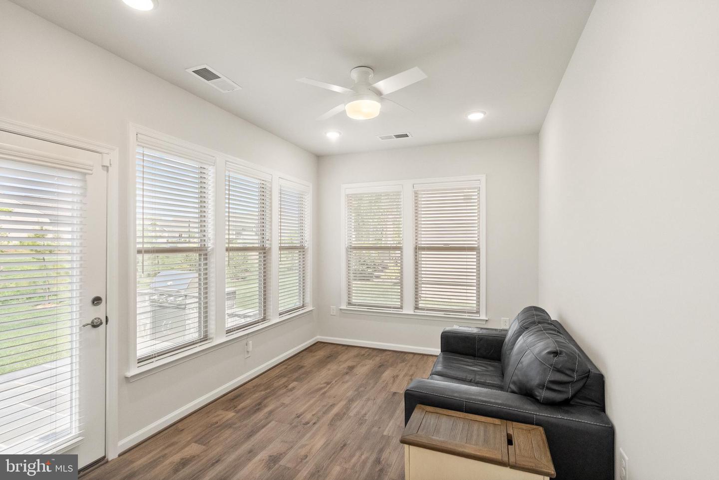 6248 ZINNIA LN, HAYMARKET, Virginia 20169, 3 Bedrooms Bedrooms, ,3 BathroomsBathrooms,Residential,For sale,6248 ZINNIA LN,VAPW2093500 MLS # VAPW2093500