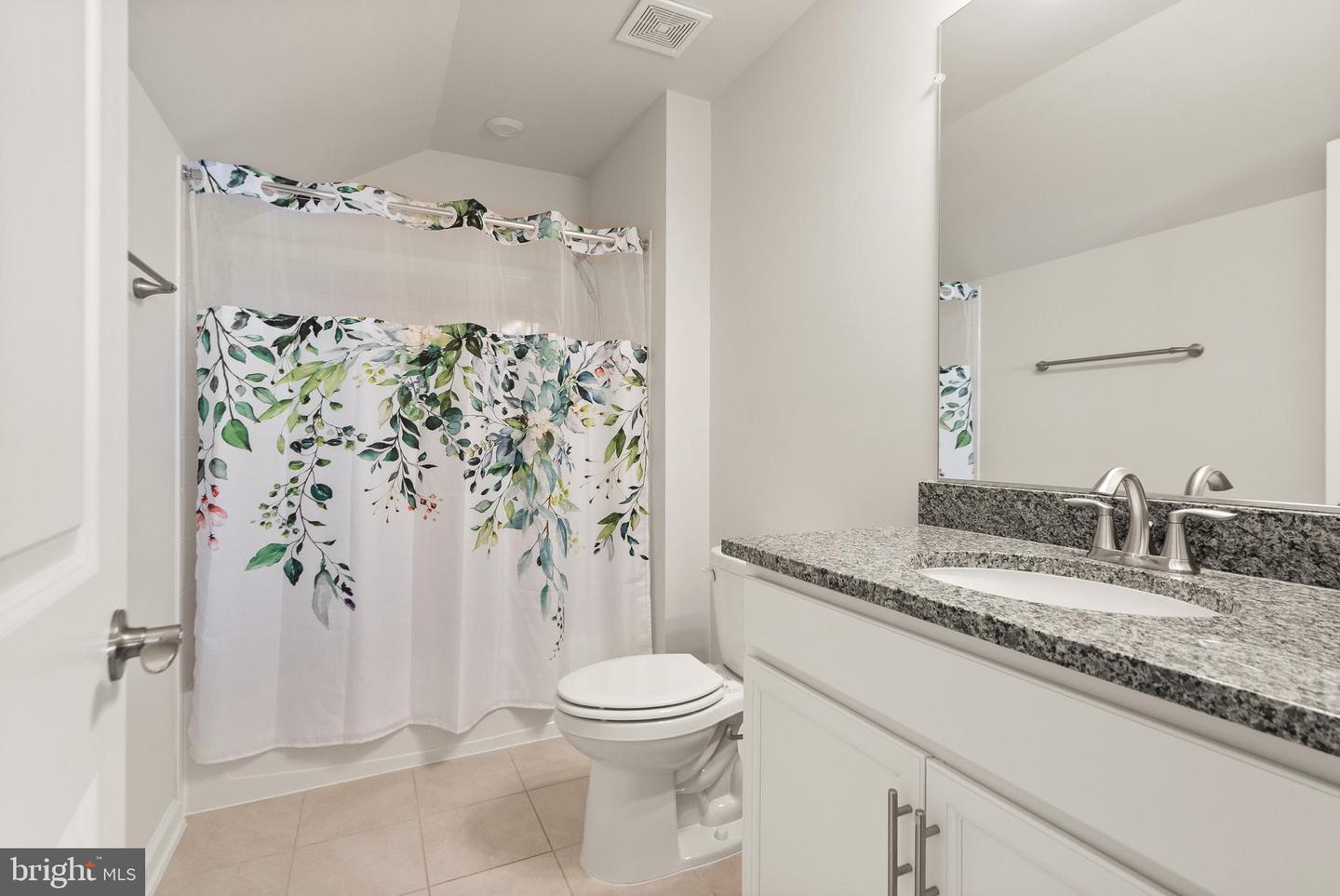 6248 ZINNIA LN, HAYMARKET, Virginia 20169, 3 Bedrooms Bedrooms, ,3 BathroomsBathrooms,Residential,For sale,6248 ZINNIA LN,VAPW2093500 MLS # VAPW2093500