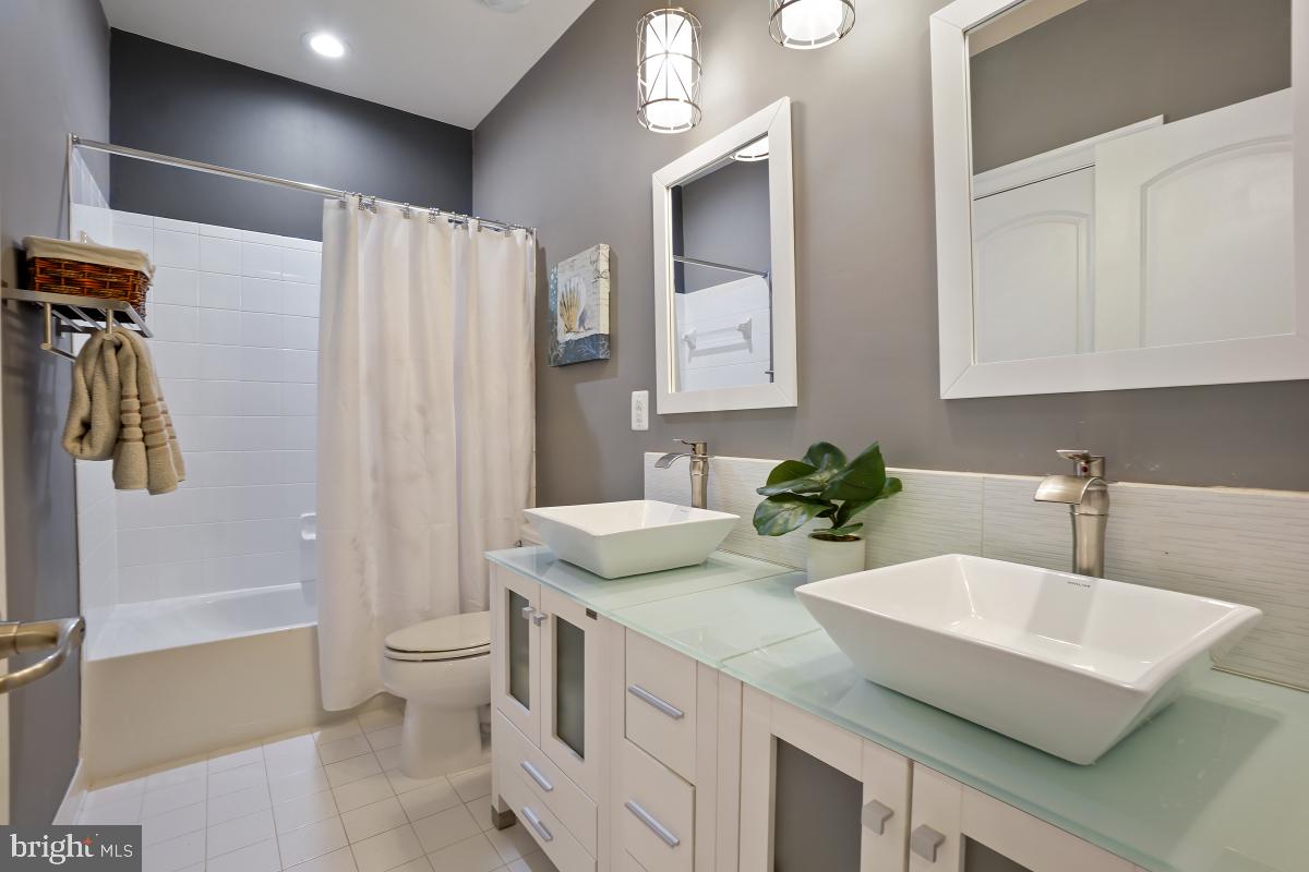 42743 MACAULEY PL, ASHBURN, Virginia 20148, 6 Bedrooms Bedrooms, ,4 BathroomsBathrooms,Residential,For sale,42743 MACAULEY PL,VALO2095204 MLS # VALO2095204