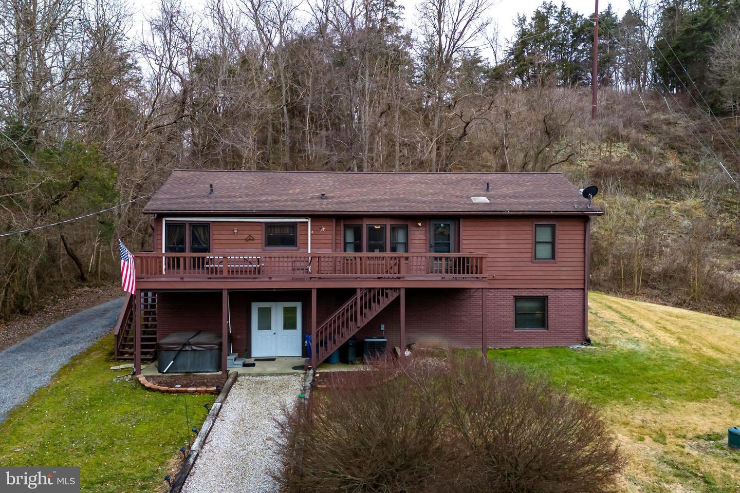 400 N FORK RIVER RD, SHENANDOAH, Virginia 22849, 3 Bedrooms Bedrooms, ,3 BathroomsBathrooms,Residential,For sale,400 N FORK RIVER RD,VAPA2004856 MLS # VAPA2004856