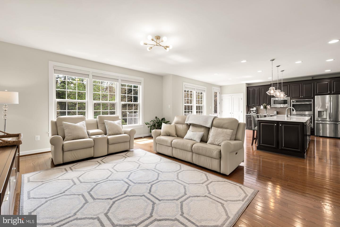 9087 BEAR BRANCH PL, FAIRFAX, Virginia 22031, 5 Bedrooms Bedrooms, ,4 BathroomsBathrooms,Residential,For sale,9087 BEAR BRANCH PL,VAFX2237850 MLS # VAFX2237850