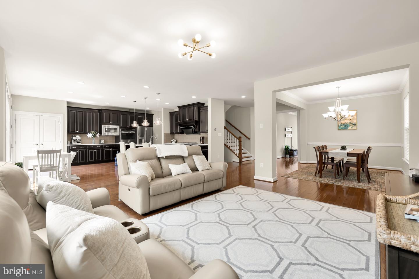 9087 BEAR BRANCH PL, FAIRFAX, Virginia 22031, 5 Bedrooms Bedrooms, ,4 BathroomsBathrooms,Residential,For sale,9087 BEAR BRANCH PL,VAFX2237850 MLS # VAFX2237850