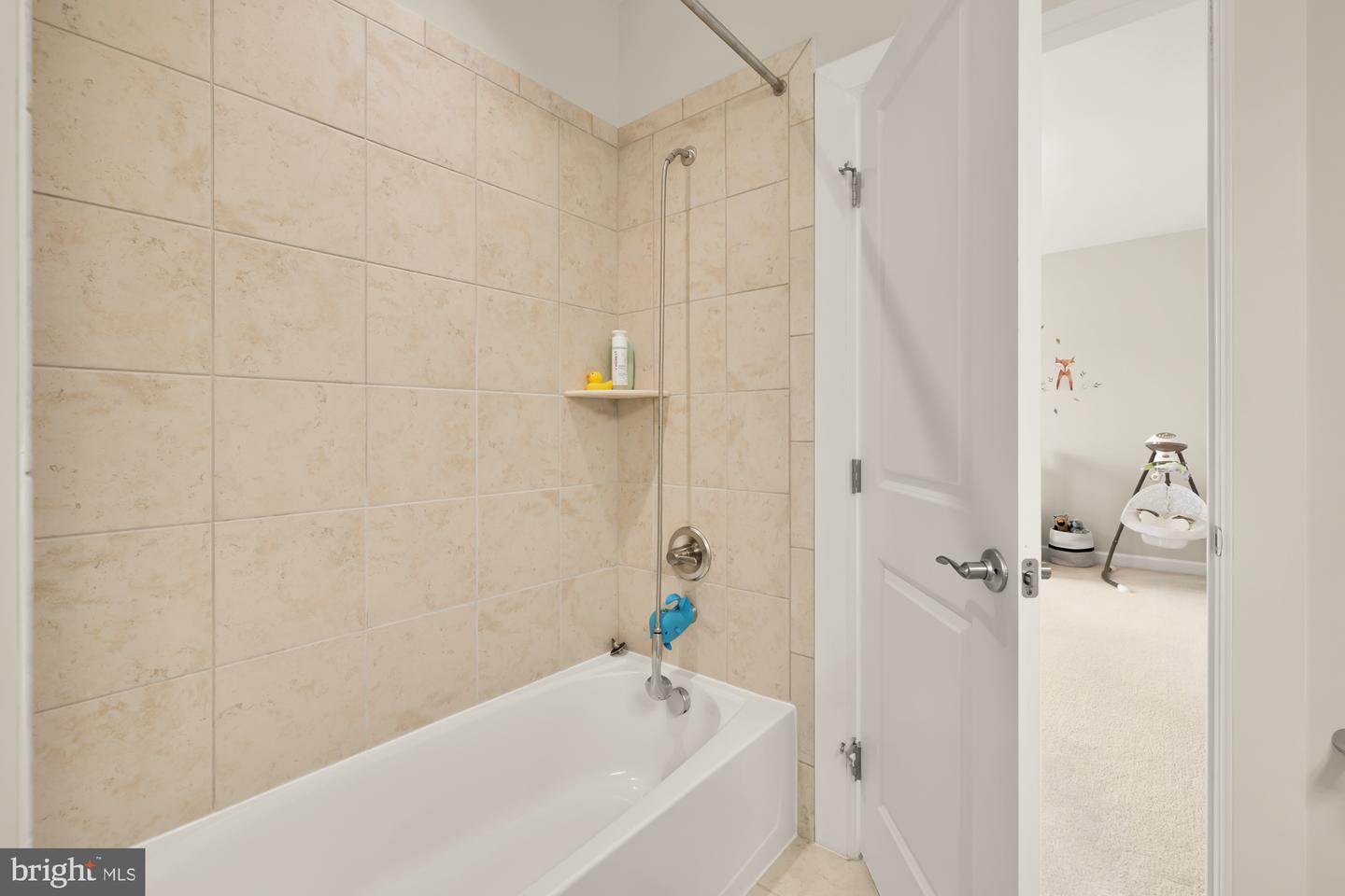 9087 BEAR BRANCH PL, FAIRFAX, Virginia 22031, 5 Bedrooms Bedrooms, ,4 BathroomsBathrooms,Residential,For sale,9087 BEAR BRANCH PL,VAFX2237850 MLS # VAFX2237850