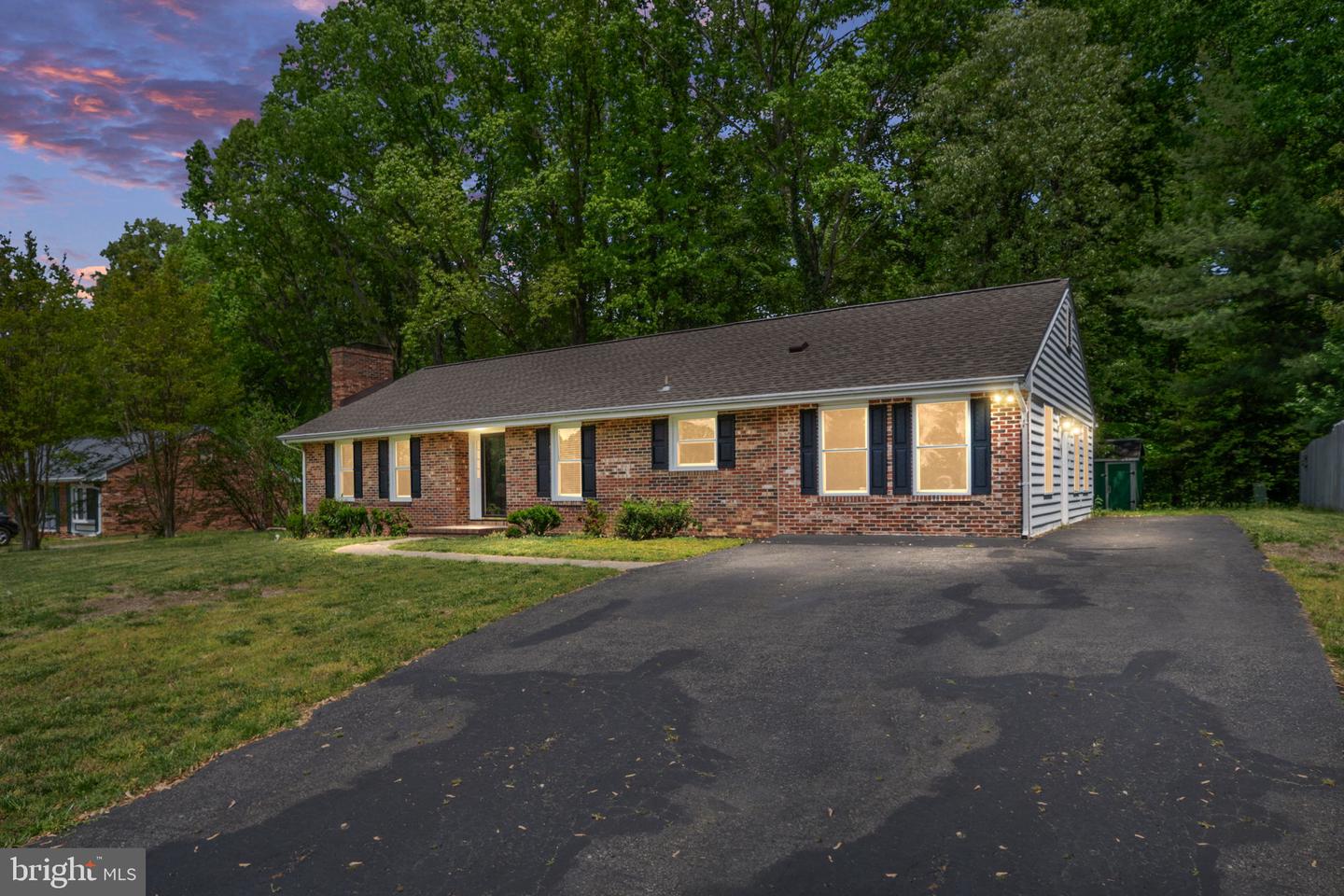 227 N RANDOLPH RD, FREDERICKSBURG, Virginia 22405, 3 Bedrooms Bedrooms, ,3 BathroomsBathrooms,Residential,For sale,227 N RANDOLPH RD,VAST2038408 MLS # VAST2038408