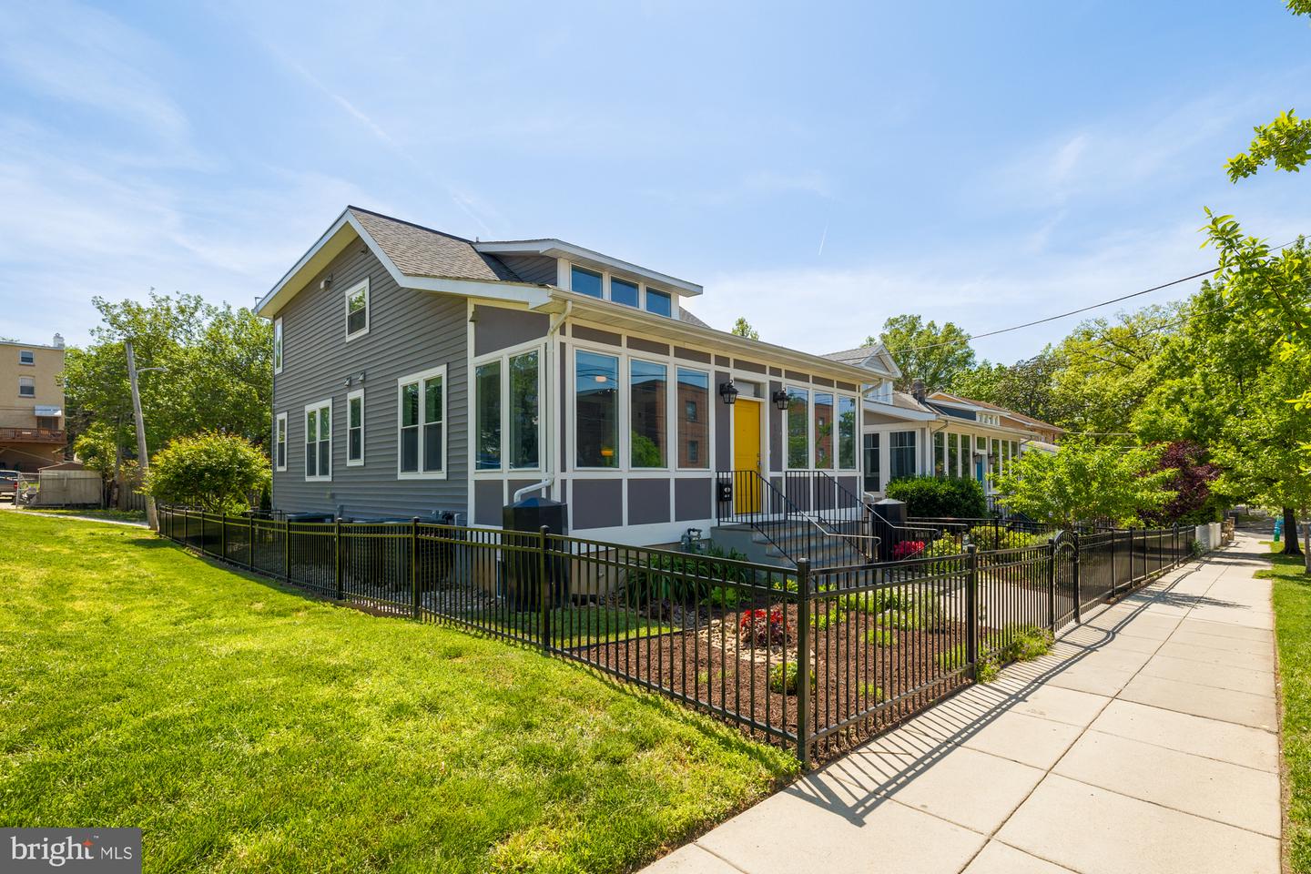 1007 OTIS ST NE, WASHINGTON, District Of Columbia 20017, 6 Bedrooms Bedrooms, ,3 BathroomsBathrooms,Residential,For sale,1007 OTIS ST NE,DCDC2198248 MLS # DCDC2198248