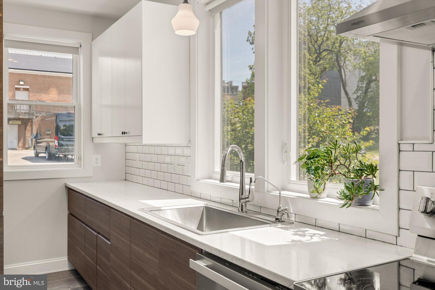 1007 OTIS ST NE, WASHINGTON, District Of Columbia 20017, 6 Bedrooms Bedrooms, ,3 BathroomsBathrooms,Residential,For sale,1007 OTIS ST NE,DCDC2198248 MLS # DCDC2198248