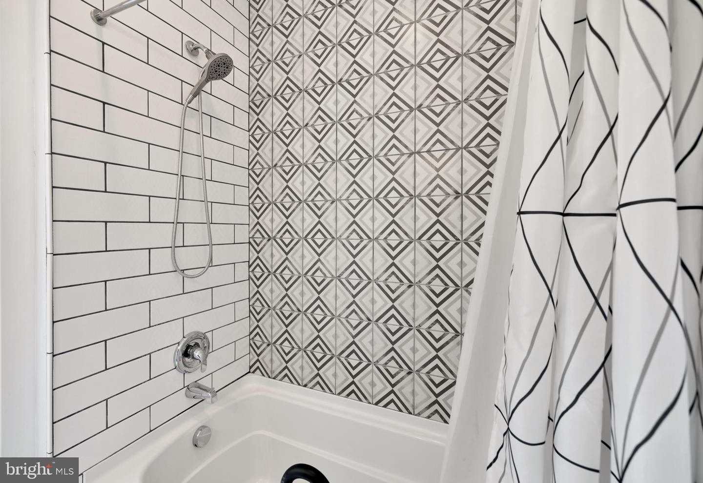 1007 OTIS ST NE, WASHINGTON, District Of Columbia 20017, 6 Bedrooms Bedrooms, ,3 BathroomsBathrooms,Residential,For sale,1007 OTIS ST NE,DCDC2198248 MLS # DCDC2198248