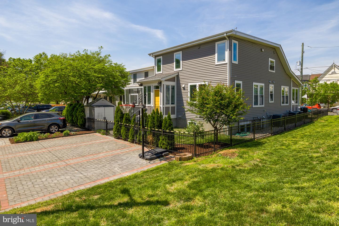 1007 OTIS ST NE, WASHINGTON, District Of Columbia 20017, 6 Bedrooms Bedrooms, ,3 BathroomsBathrooms,Residential,For sale,1007 OTIS ST NE,DCDC2198248 MLS # DCDC2198248