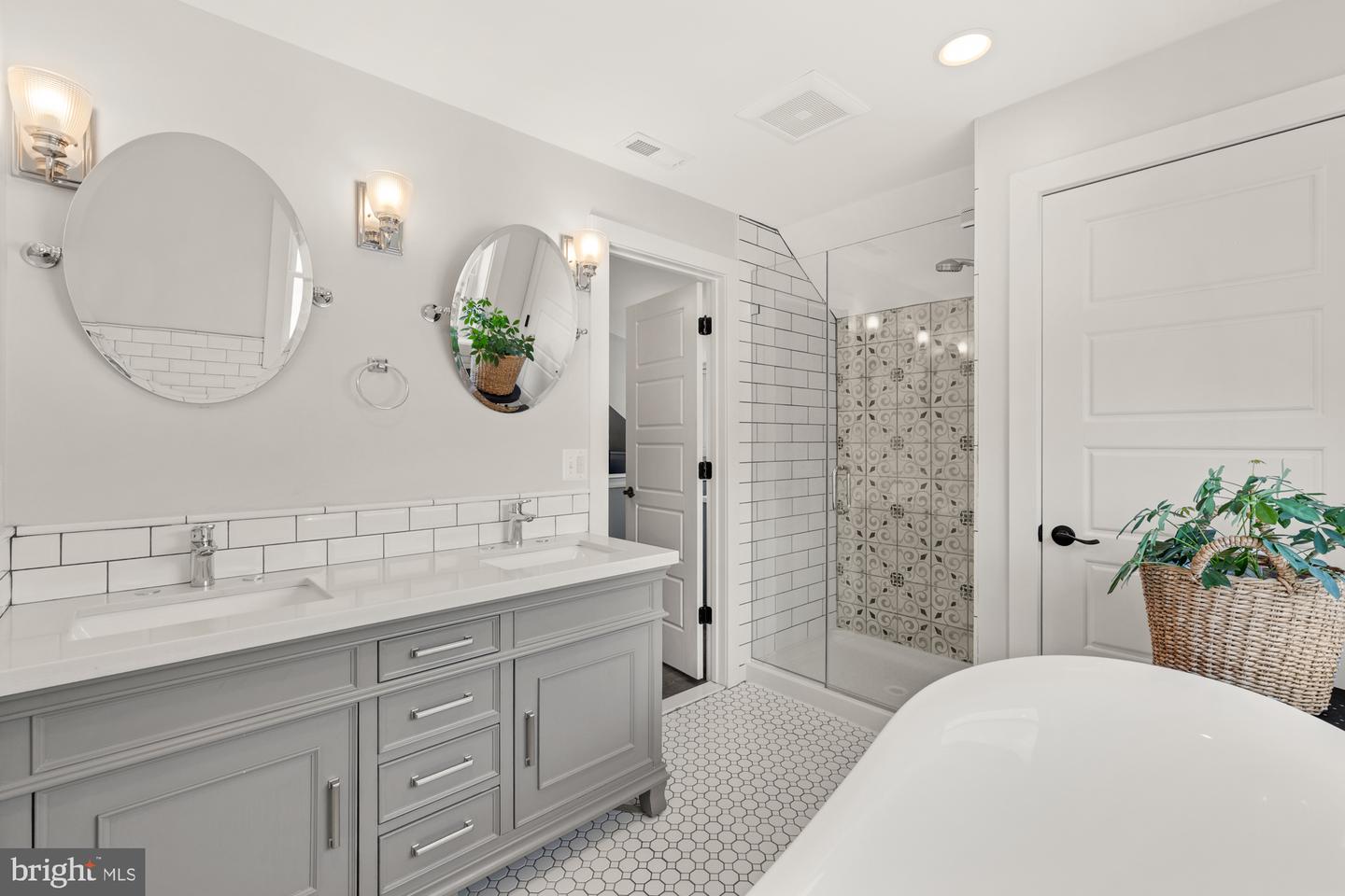 1007 OTIS ST NE, WASHINGTON, District Of Columbia 20017, 6 Bedrooms Bedrooms, ,3 BathroomsBathrooms,Residential,For sale,1007 OTIS ST NE,DCDC2198248 MLS # DCDC2198248