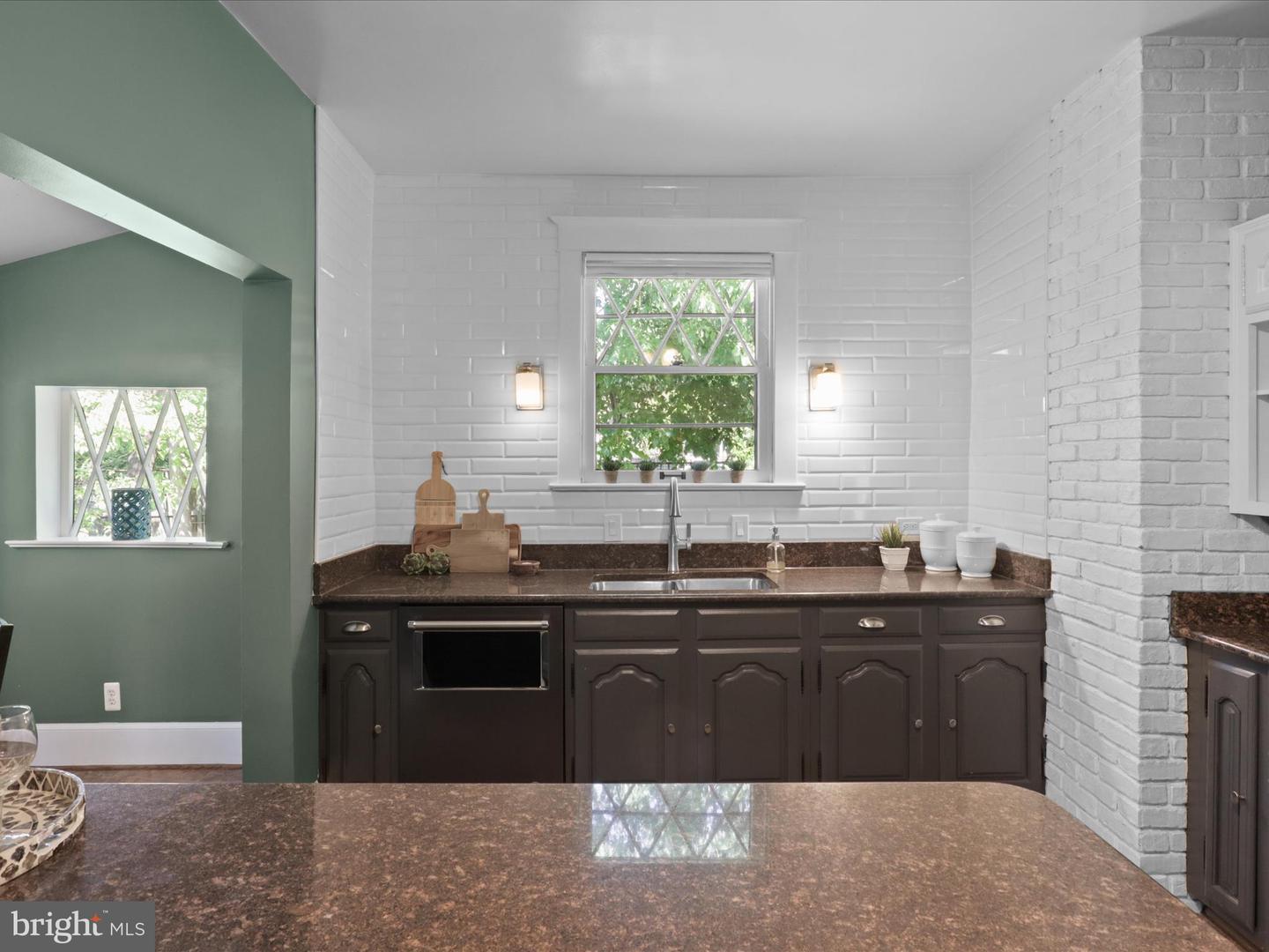 2804 KING ST, ALEXANDRIA, Virginia 22302, 3 Bedrooms Bedrooms, ,2 BathroomsBathrooms,Residential,For sale,2804 KING ST,VAAX2044780 MLS # VAAX2044780