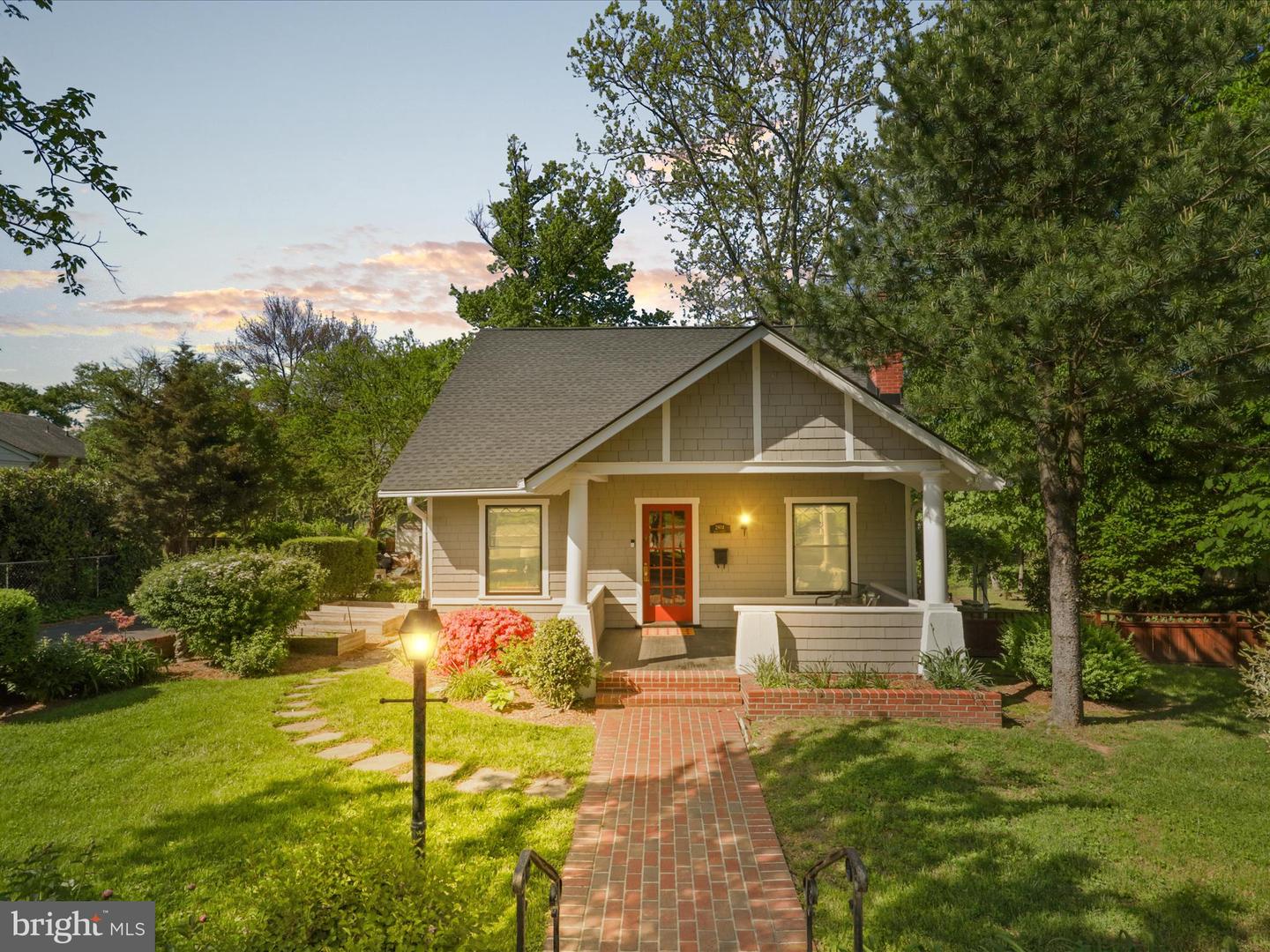 2804 KING ST, ALEXANDRIA, Virginia 22302, 3 Bedrooms Bedrooms, ,2 BathroomsBathrooms,Residential,For sale,2804 KING ST,VAAX2044780 MLS # VAAX2044780