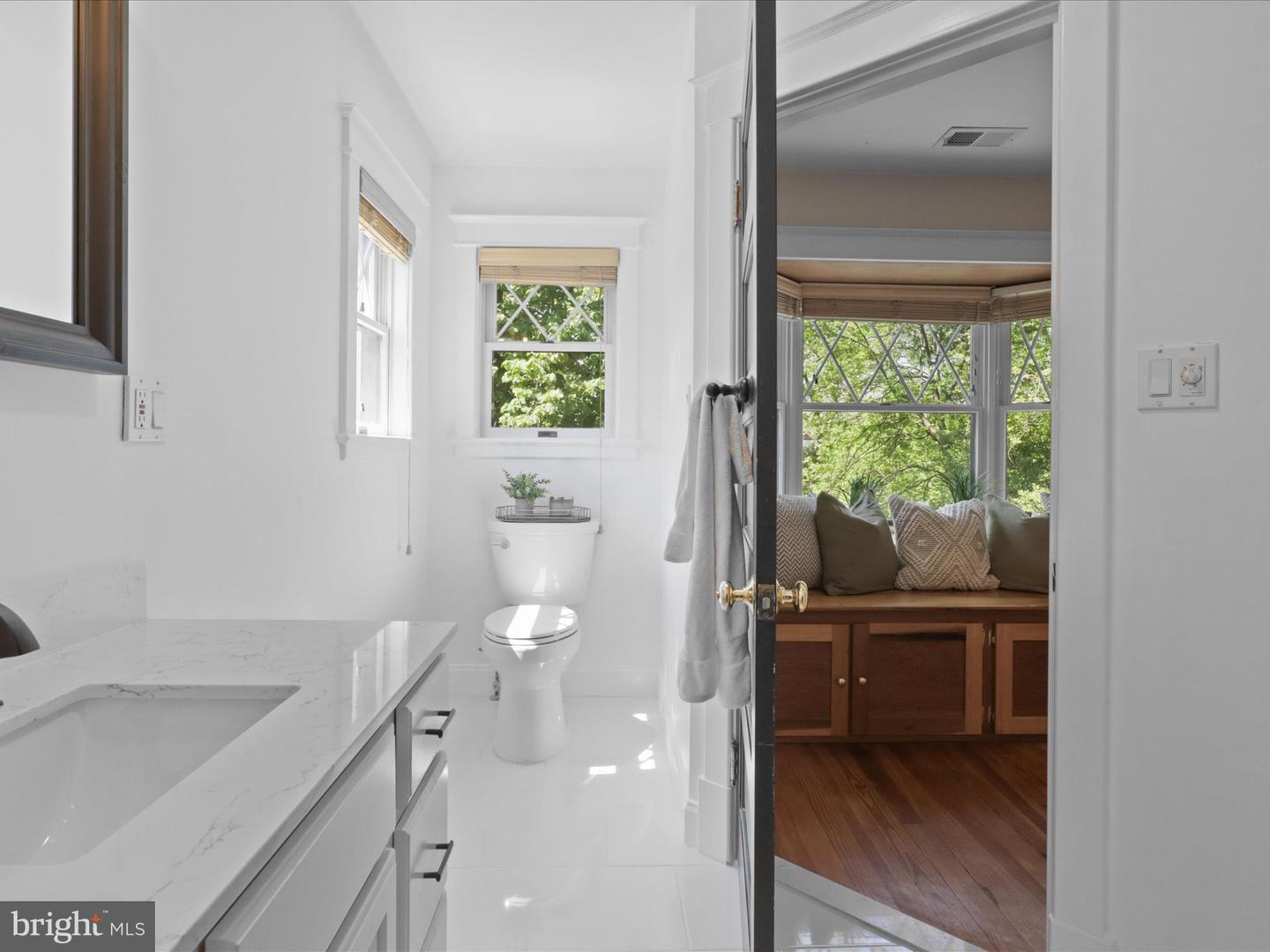 2804 KING ST, ALEXANDRIA, Virginia 22302, 3 Bedrooms Bedrooms, ,2 BathroomsBathrooms,Residential,For sale,2804 KING ST,VAAX2044780 MLS # VAAX2044780
